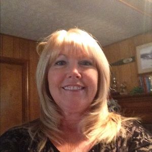 Meet your Posher, Joy