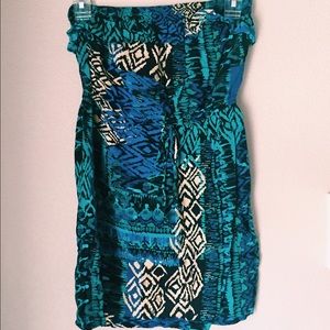 Strapless tropical casual dress