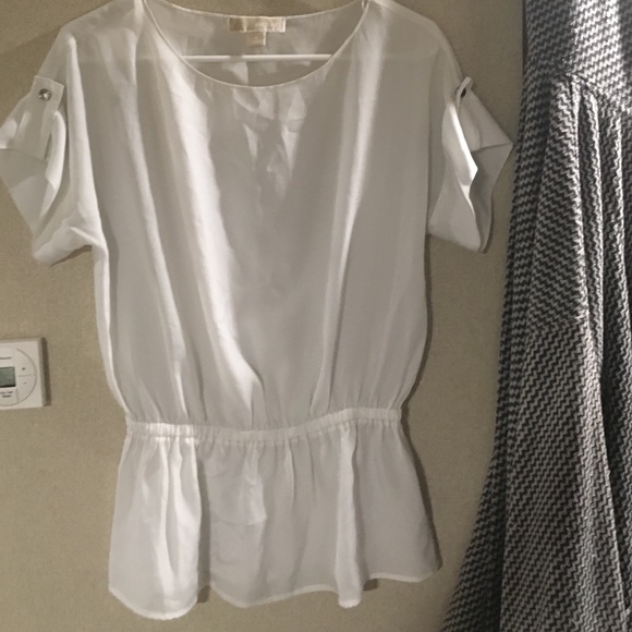 Top - Picture 2 of 2