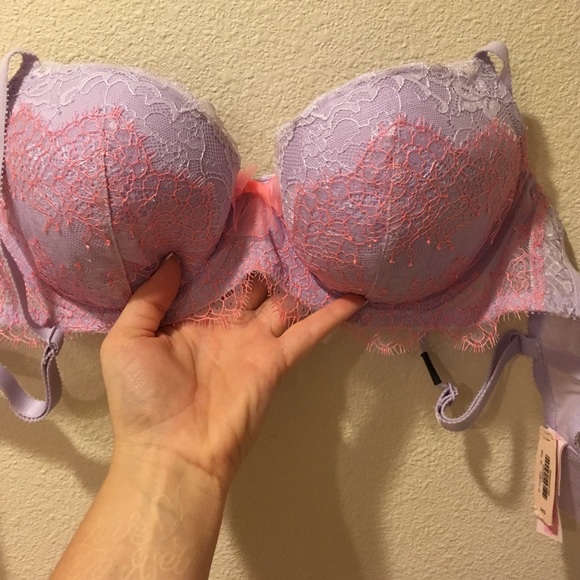 SALE! ✨💘 VS 34D Dream Angels Bra - Picture 1 of 4