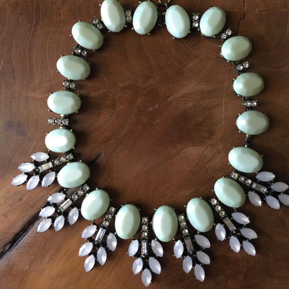 Vintage style necklace.