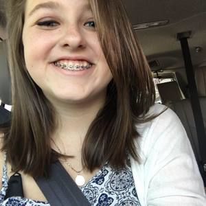 Meet your Posher, Alyssa