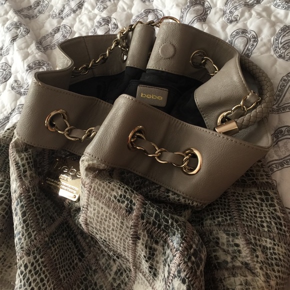 Bebe snakeskin handbag - Picture 4 of 4