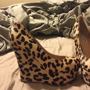 Steve Madden platform shoes - size 9