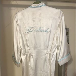 Bride satin Robe for wedding. Needs to go!