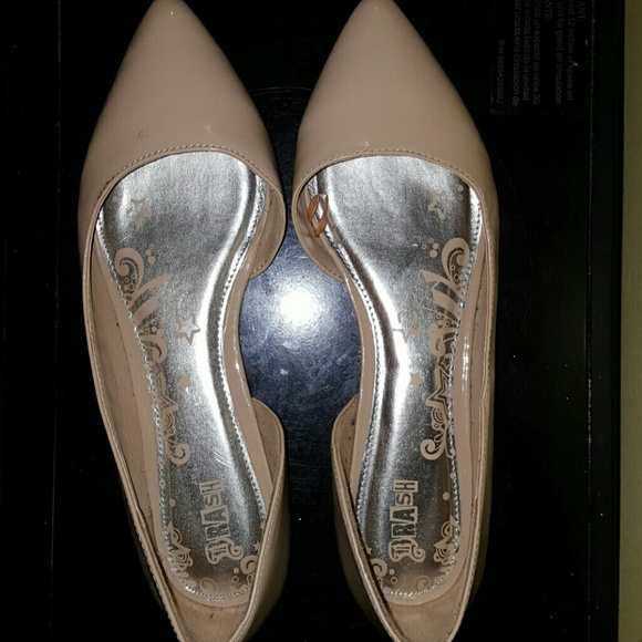 **New** nude flats