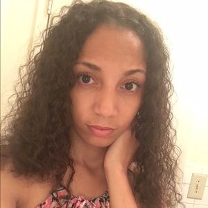 Meet your Posher, Nadia