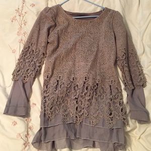 Long sleeved Multiple layer blouse