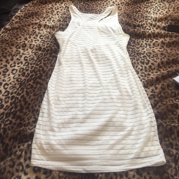 White dress - Picture 2 of 2