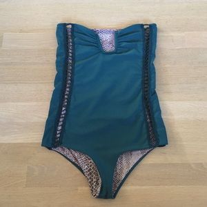 ❌traded❌Acacia Africa One piece seaweed