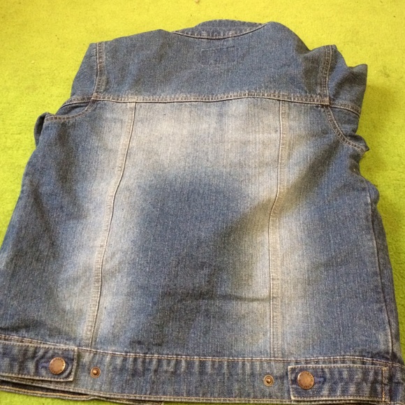 Jean jacket - Picture 2 of 2