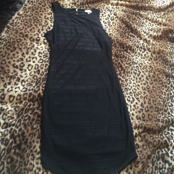 Black mid-length dress - Picture 1 of 2
