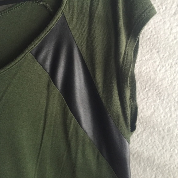 Hi-Low Tunic - Picture 4 of 4