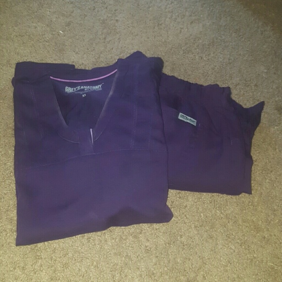 Greys Anatomy by Barco Women's Scrubs in Gardena