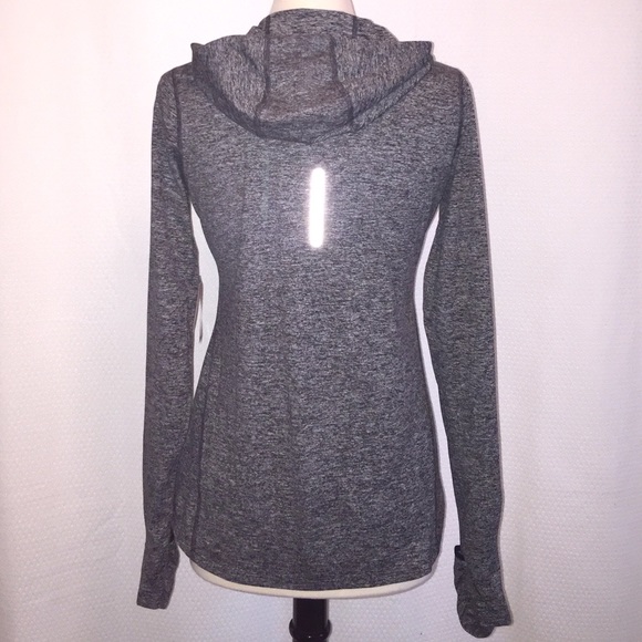🎉Host Pick🎉Nike Element Running Hoodie - Picture 3 of 5