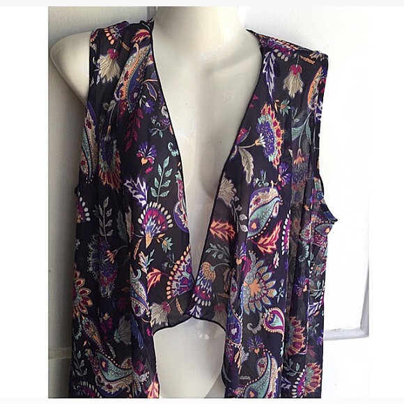 never worn (sleeveless long "kimono")