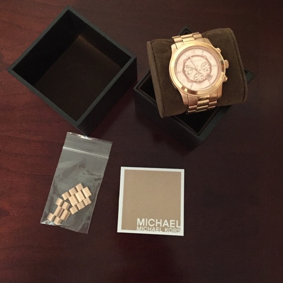 Excellent Michael Kors Oversize Rose Gold Watch.
