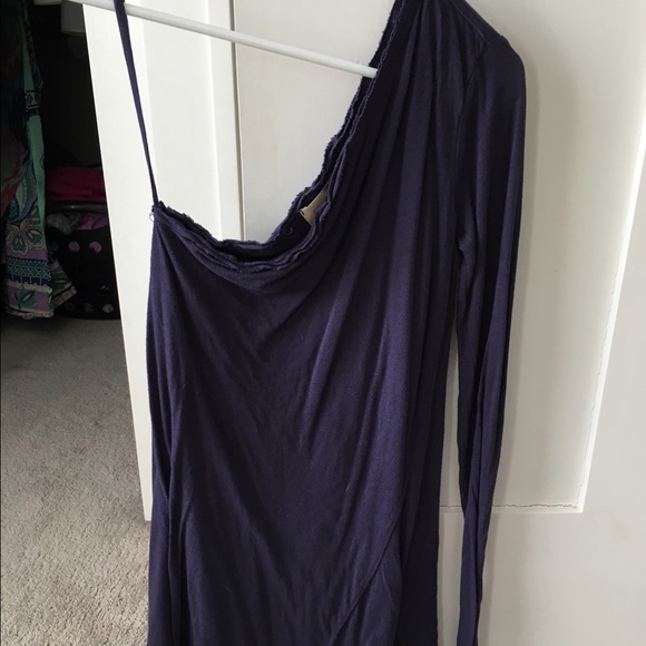 One sleeve shirt