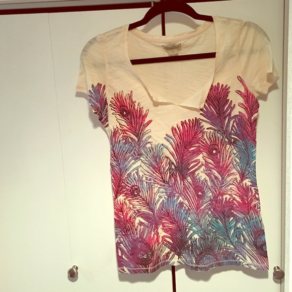 Lucky Brand feather tee shirt size small