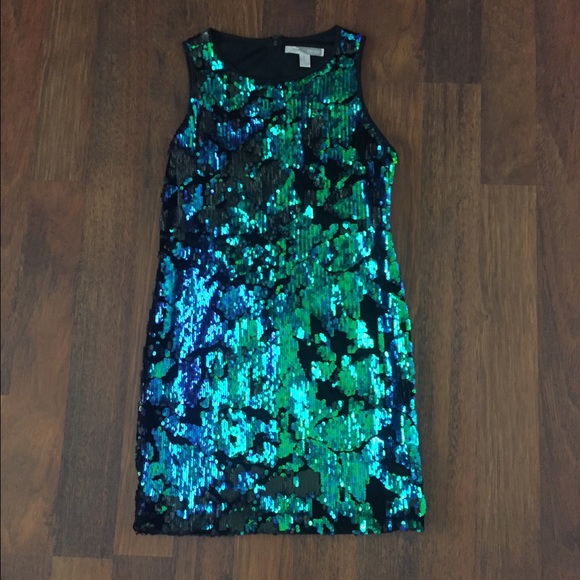Dress - Picture 1 of 1