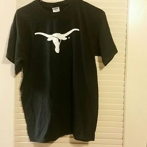 Black Texas Longhorn sailing shirt.