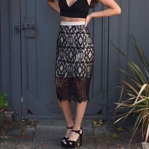 Lace pencil skirt
