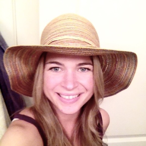 Meet your Posher, Christine - Picture 1 of 1