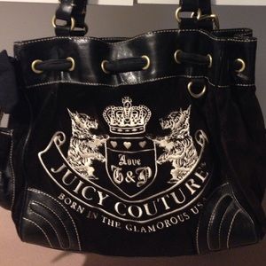 Juicy couture purse/💯 Authentic💯 perfect gift ❤️