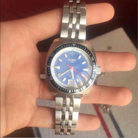 Mens luxury watch