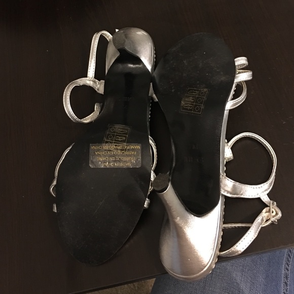 Michaelangelo Jeweled Heels - Picture 3 of 3