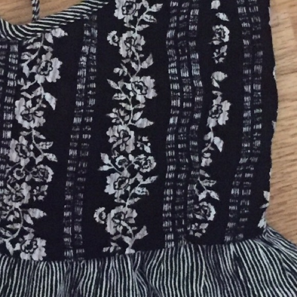 Two piece set - Picture 2 of 3