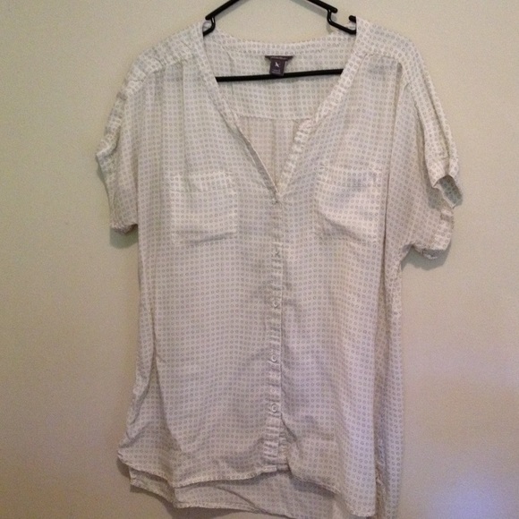 Eddie Bauer Pocket Blouse