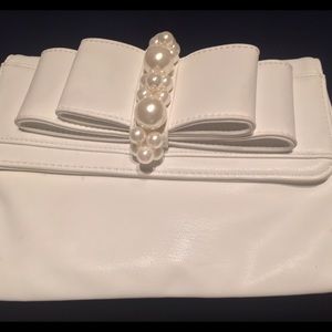 Winter White Pearls Bride Clutch BL Blue Deux Lux