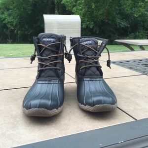 Black Sperry Top-Sider boots women's size 7