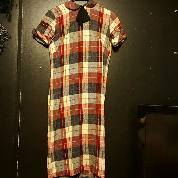 Fall -- Vintage Plaid Shift Dress
