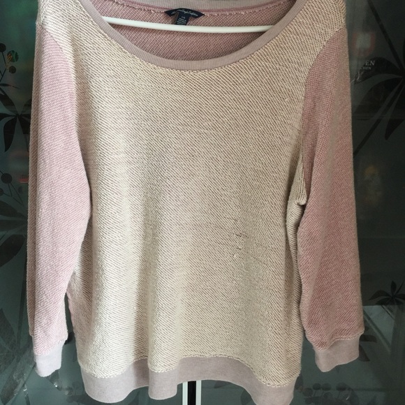 American Eagle Outfitters Tops - CHECK OUT THE BACK! AE sweatshirt