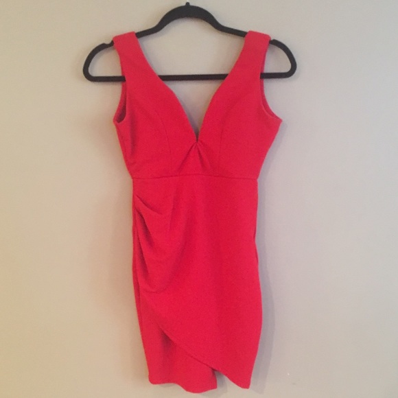 Red, Sleeveless Dress - Picture 2 of 4