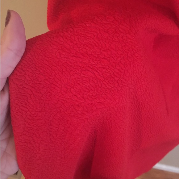 Red, Sleeveless Dress - Picture 3 of 4