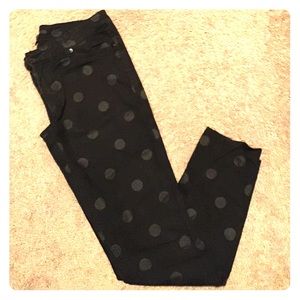 Black stretchy pants