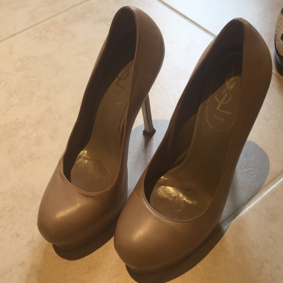 YVES SAINT LAURENT nude / stone color heels - Picture 1 of 4