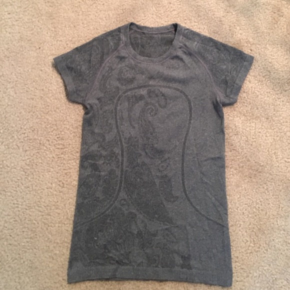 lululemon swiftly SS size 6 heather gray paisley