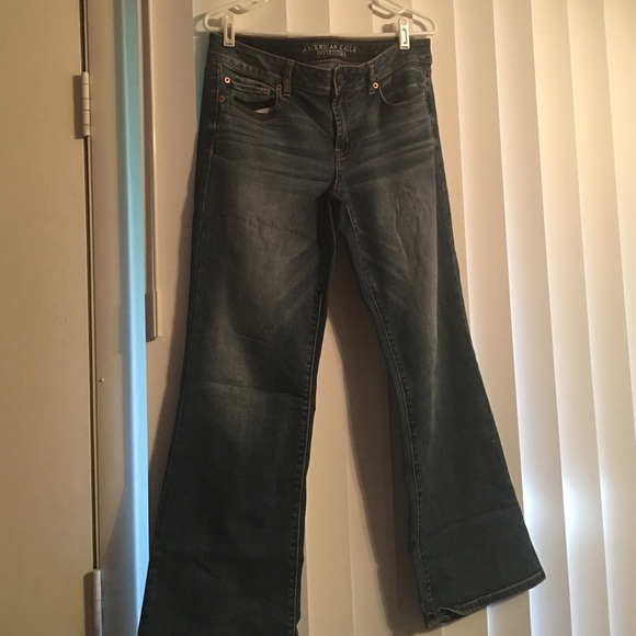American Eagle Favorite Boyfriend jeans - Picture 3 of 4