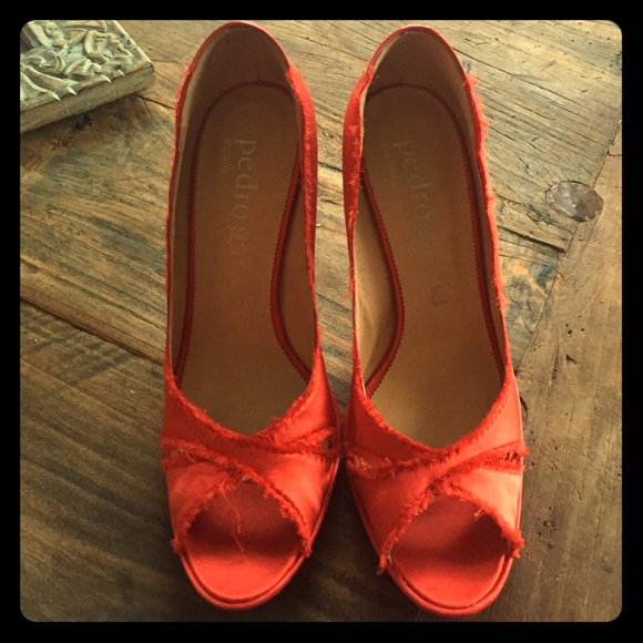 Pedro Garcia Satin Pumps Orange/Red 9.5 Authentic - Picture 1 of 4