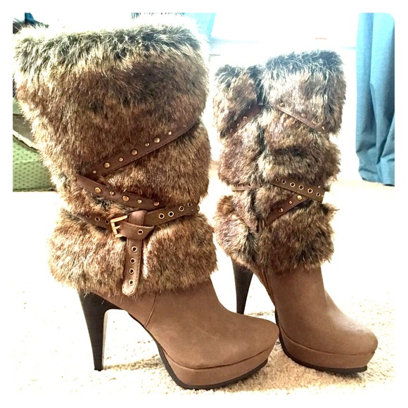 Tan boots with fur women's size7