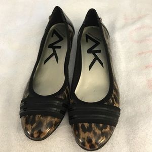 Anne Klein leopard flats