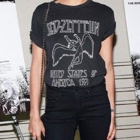Tops - •Led Zeppelin Band Tee•