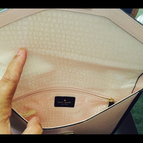 Kate Spade Mayfair Drive Clutch. NWT - Picture 4 of 4