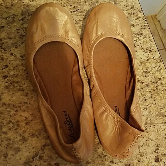 Nude ballet flats lucky brand