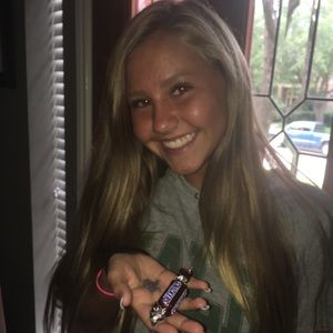 Meet your Posher, Anna