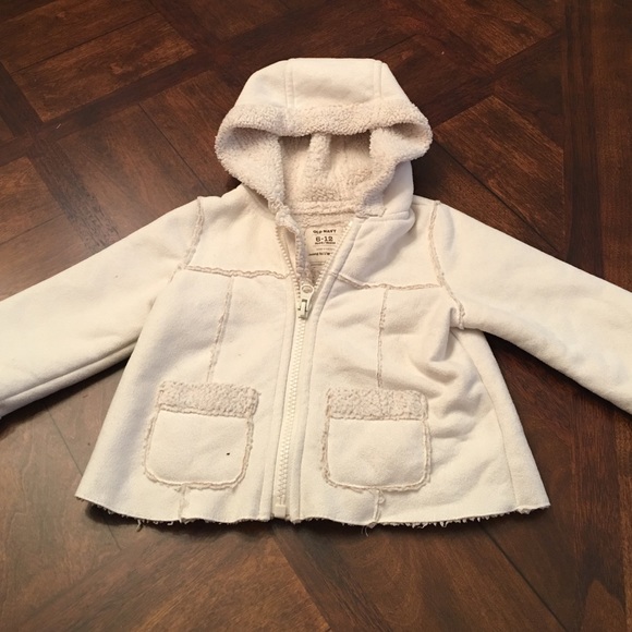 Old Navy size 6-12 months coat